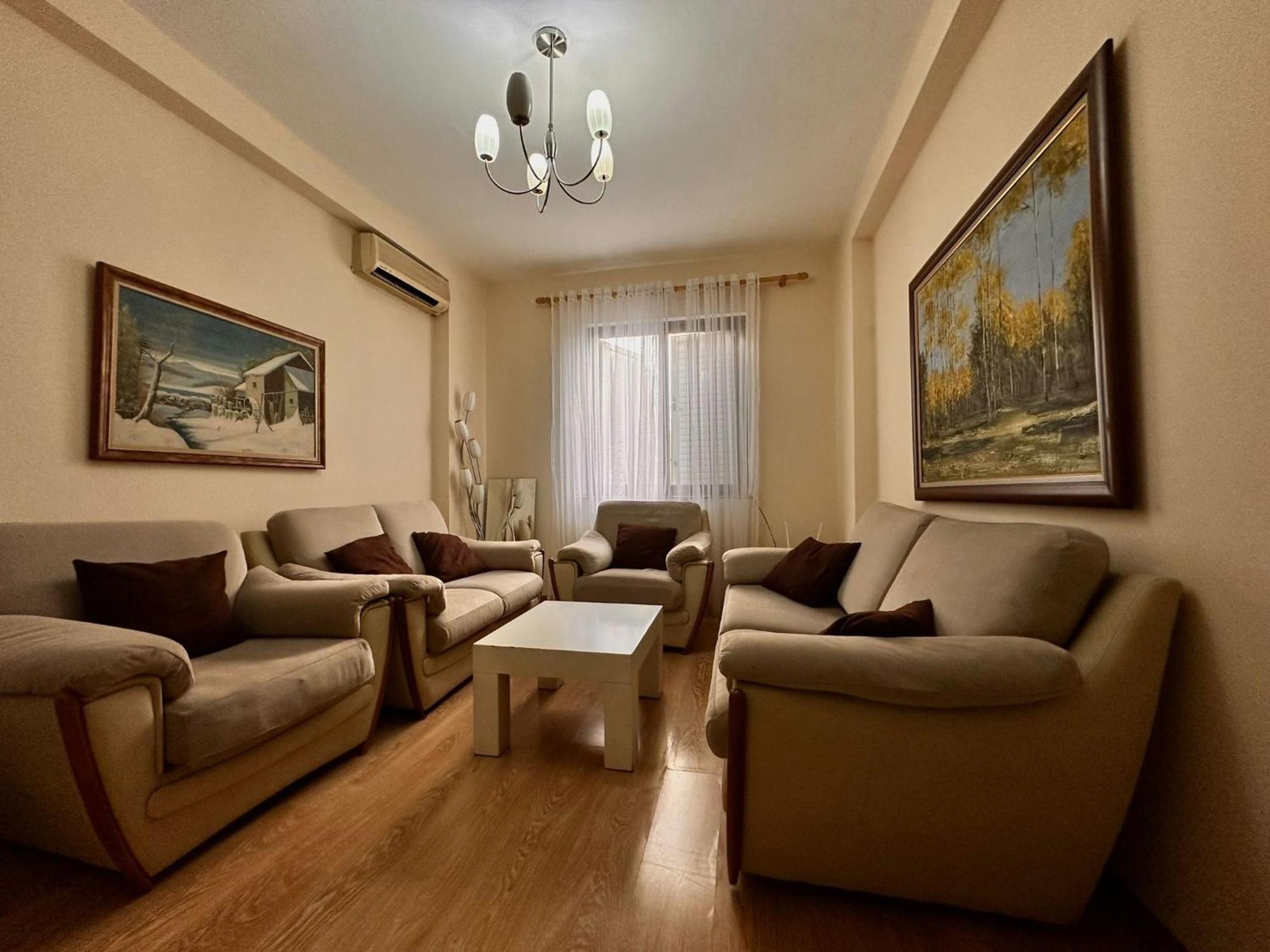 Garden View Apartment *